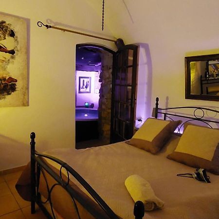 קאלבי Chambre Love Romantique Avec Spa Privee מראה חיצוני תמונה